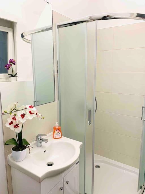Nuovo Casa Apartment โชพรอน ภายนอก รูปภาพ